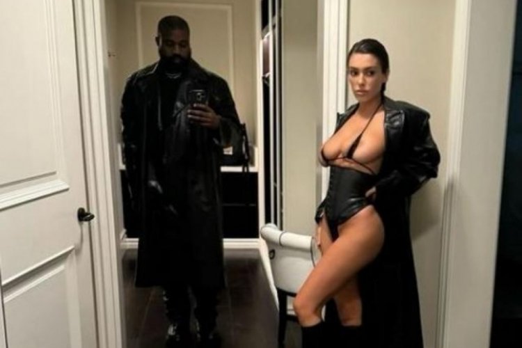 Kanye West eşinin yarı &ccedil;ıplak hallerini paylaştı!