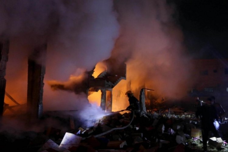 İsrail Gazze'yi bombalamaya devam ediyor