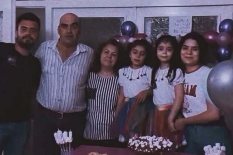 Depremden geriye sadece fotoğrafları kaldı 11 aydır haber alınamıyor
