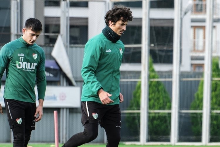 Bursaspor'da &ccedil;alışmalar s&uuml;r&uuml;yor