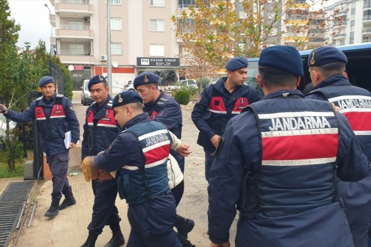 Osmaniye'de Atat&uuml;rk ve şehitlere hakaret eden 2 kişi tutuklandı