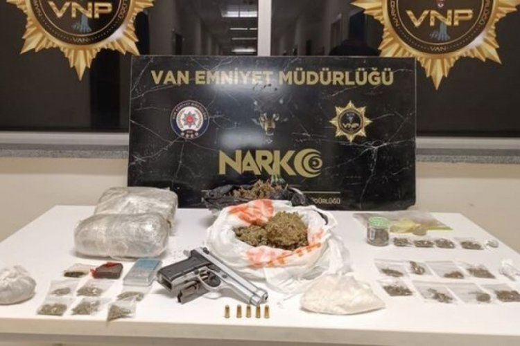 Van'da 'torbacı' operasyonu: 14 ş&uuml;pheli yakalandı