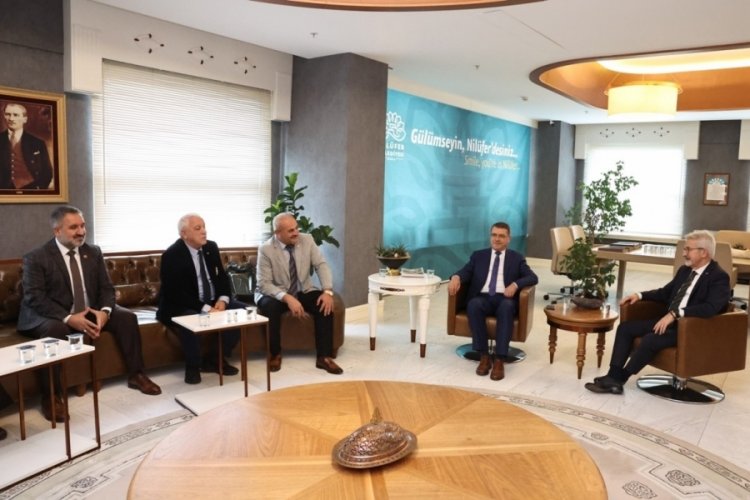 Bursa Nil&uuml;fer'de pazar yerlerinin kullanımı i&ccedil;in imzalar atıldı