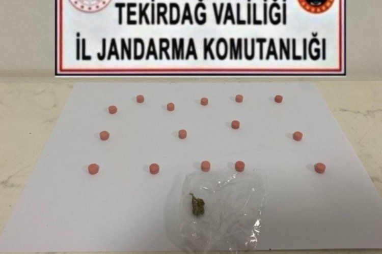 Tekirdağ'da uyuşturucu ve silah ele ge&ccedil;irildi