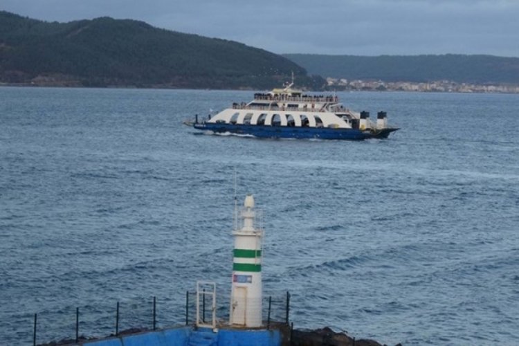 Kuzey Ege'de deniz ulaşımına fırtına engeli