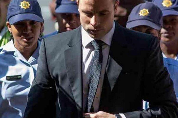 Sevgilisini &ouml;ld&uuml;ren sporcuya 11 yıl sonra şartlı tahliye