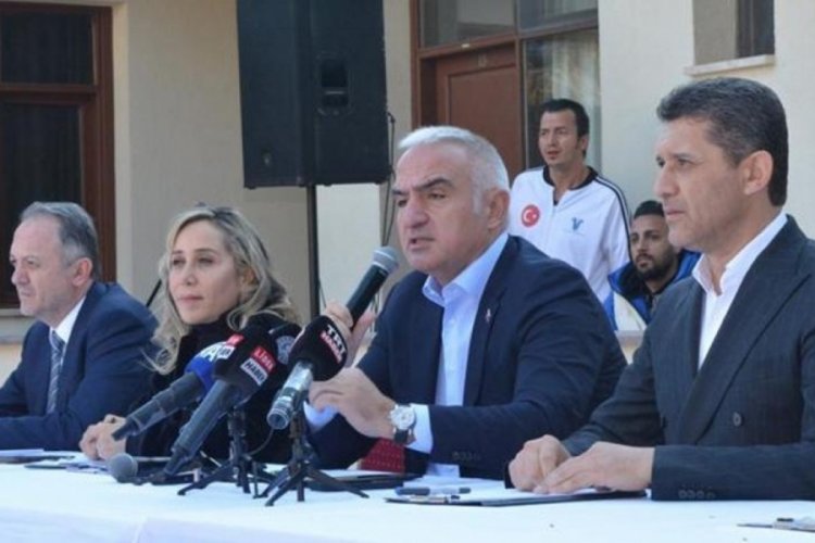 Bakan Ersoy: Antalya rekor kırmaya devam edecek