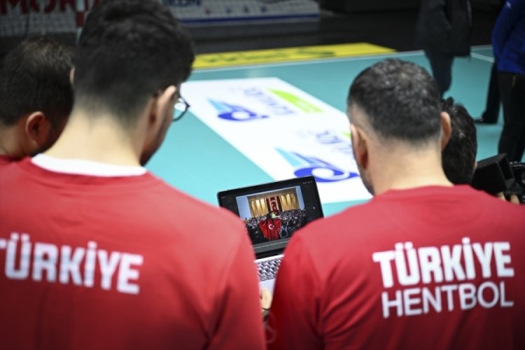 A Milli Erkek Hentbol Takımı oyuncuları, "Yılın Kareleri 2023" oylamasına katıldı