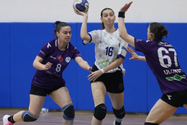 Bursa B&uuml;y&uuml;kşehir Belediyespor, G&ouml;rele Belediyespor'a mağlup oldu