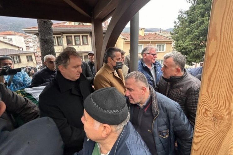 Faruk &Ccedil;elik'in annesi son yolculuğuna uğurlandı