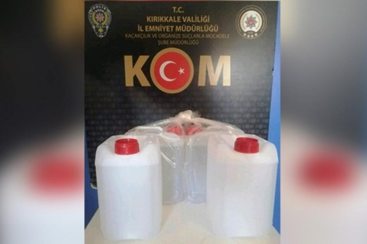 Kırıkkale'de kargo kutusunda 20 litre ka&ccedil;ak etil alkol ele ge&ccedil;irildi