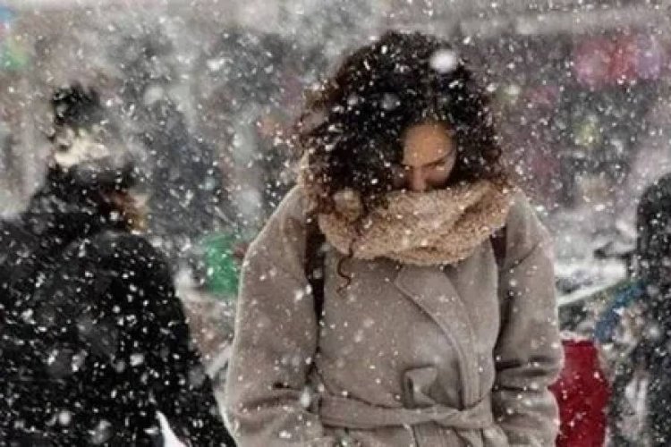 İstanbul'da okullar yarın tatil olacak mı? Meteoroloji beklenen a&ccedil;ıklamayı yaptı