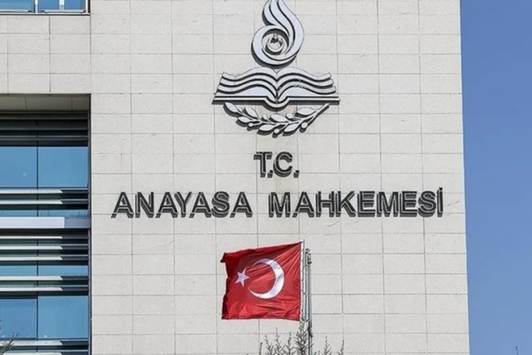 CHP Kentsel D&ouml;n&uuml;ş&uuml;m Yasası'nı AYM'ye taşıdı