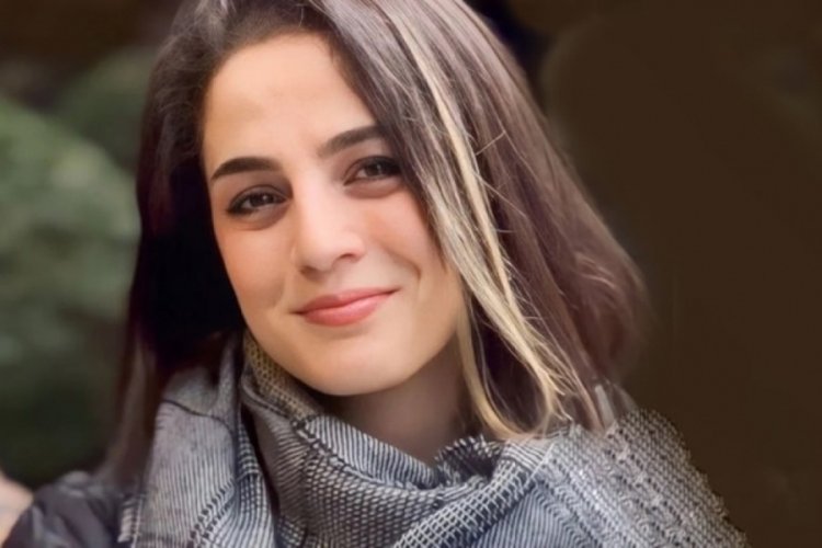 Başı a&ccedil;ık fotoğrafa 74 kırba&ccedil;