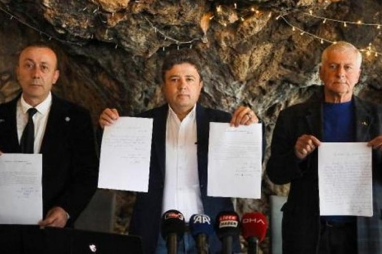 İYİ Parti'de 6 istifa!