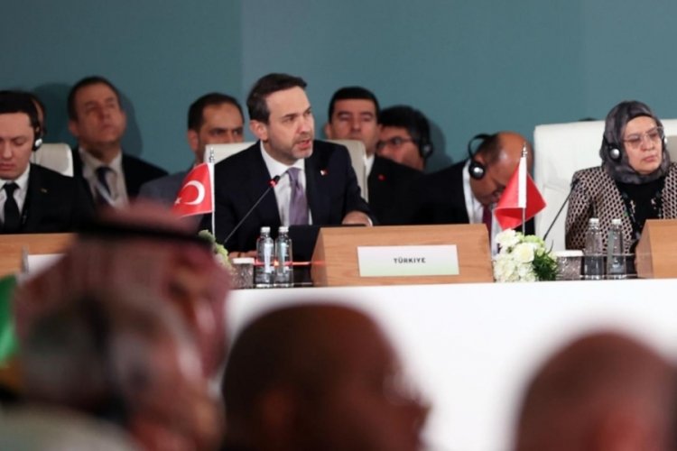 Bakan Bayraktar: Kritik madenlerde t&uuml;m &uuml;lkelerle işbirliğine hazırız