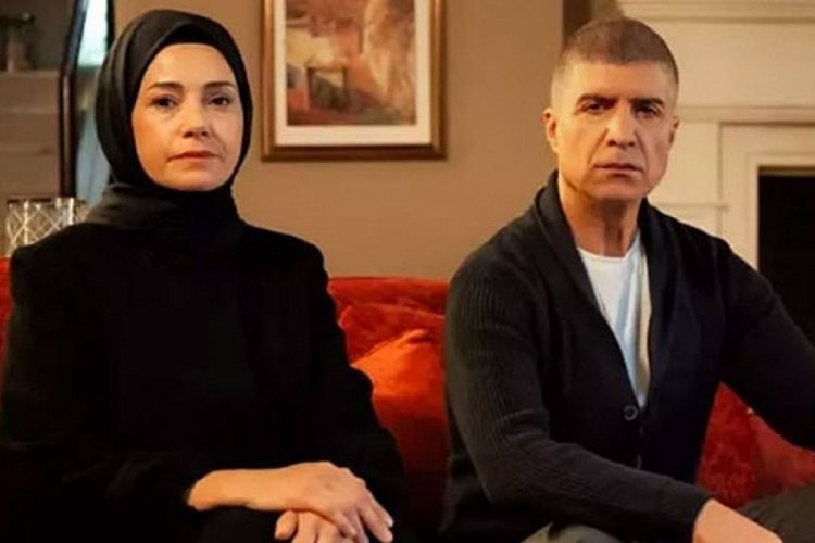 Kızıl Goncalar dizisinin y&ouml;netmeni sekt&ouml;re sitem etti