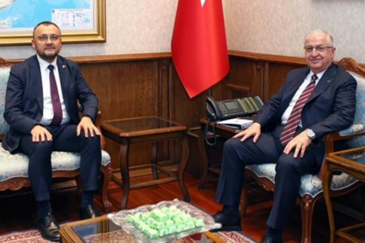Bakan G&uuml;ler, Ukrayna'nın Ankara B&uuml;y&uuml;kel&ccedil;isi Bodnar'ı ağırladı