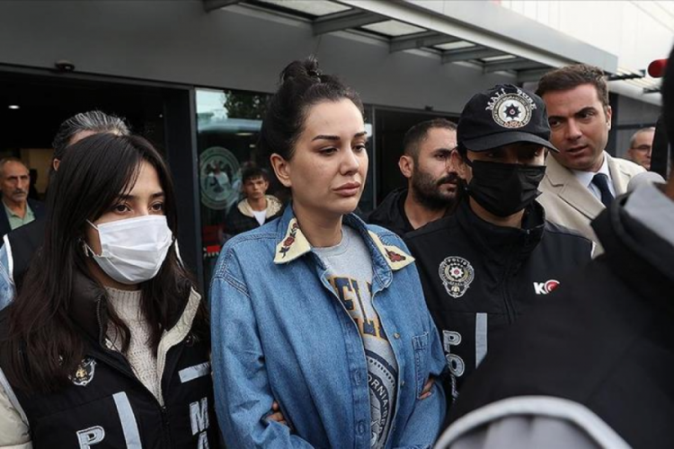 Dilan Polat tekrar cezaevine g&ouml;t&uuml;r&uuml;ld&uuml;