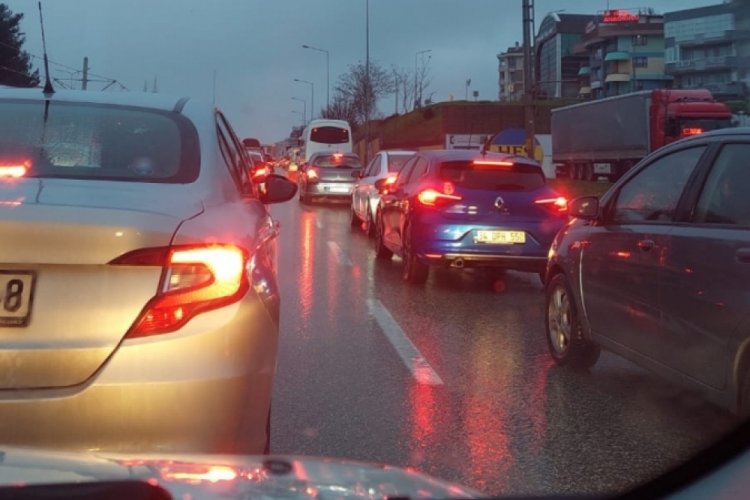 Bursa'da trafik fel&ccedil; oldu!