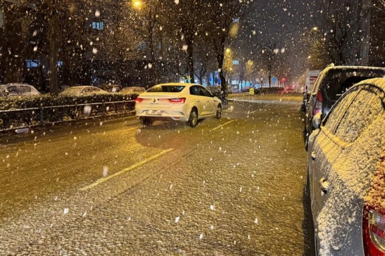 Eskişehir beyaza b&uuml;r&uuml;nd&uuml;