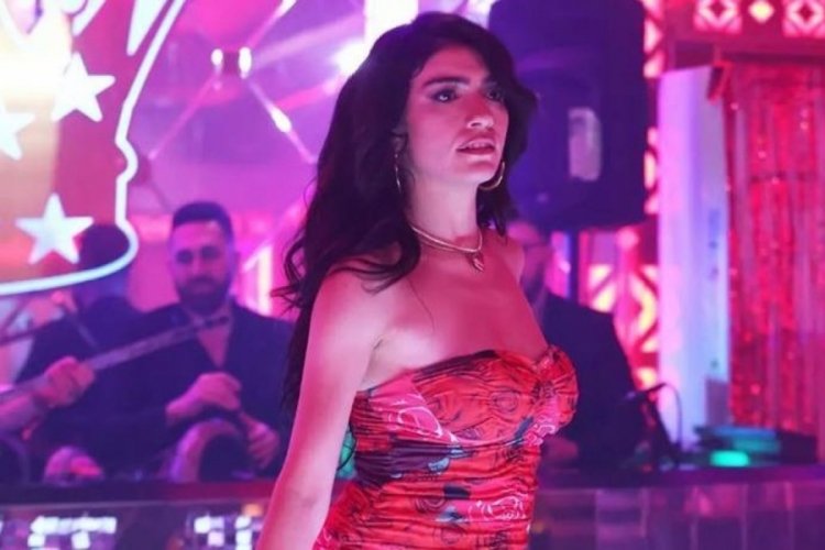 Hazar Erg&uuml;&ccedil;l&uuml; g&uuml;ndem olan dansını bakın nasıl &ouml;ğrenmiş