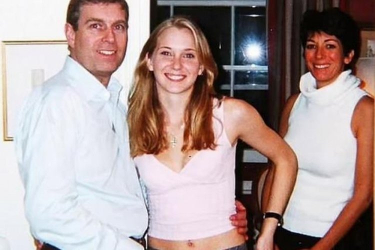 Pedofil Jeffrey Epstein skandalında mağdur: 17 yaşındayken Prens Andrew ile seks yapmam i&ccedil;in...