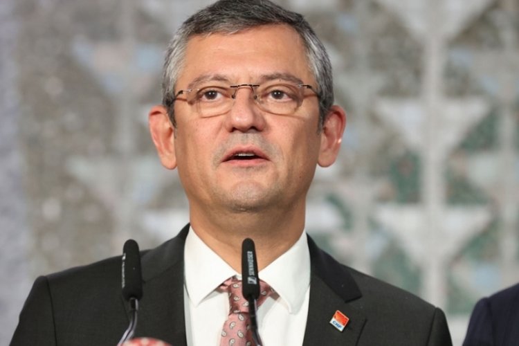 &Ouml;zg&uuml;r &Ouml;zel, Fatih Camisi imamı Usta'yla telefonda g&ouml;r&uuml;şt&uuml;