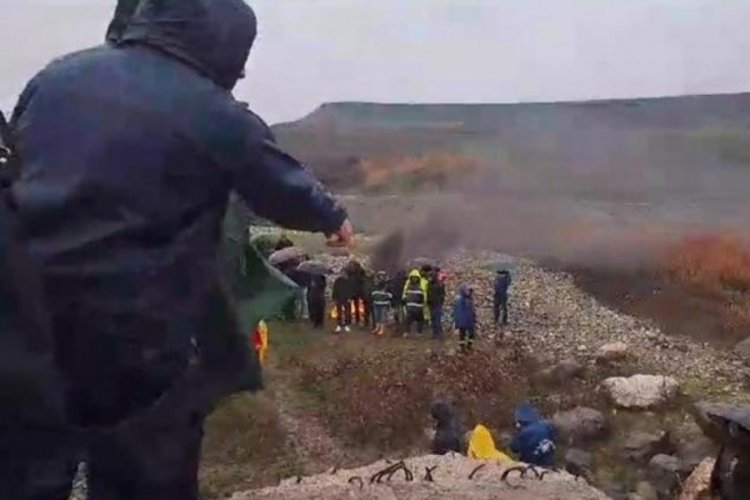 Kayıp &ccedil;ift&ccedil;inin &ouml;nce telefonu ardından de nehirde şalvarı bulundu