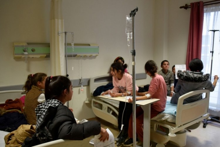 Okulda yediği pudingden zehirlenen 55 &ouml;ğrenci, hastanelik oldu