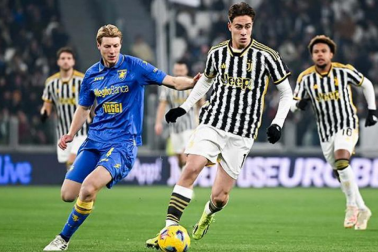 Juventus-Frosinone karşılaşmasında Kenan Yıldız m&uuml;cadeleye damga vurdu
