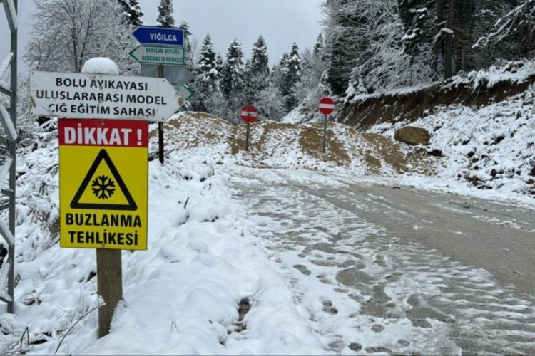 Bolu-Yedig&ouml;ller yolu kar ve buzlanma nedeniyle kapatıldı