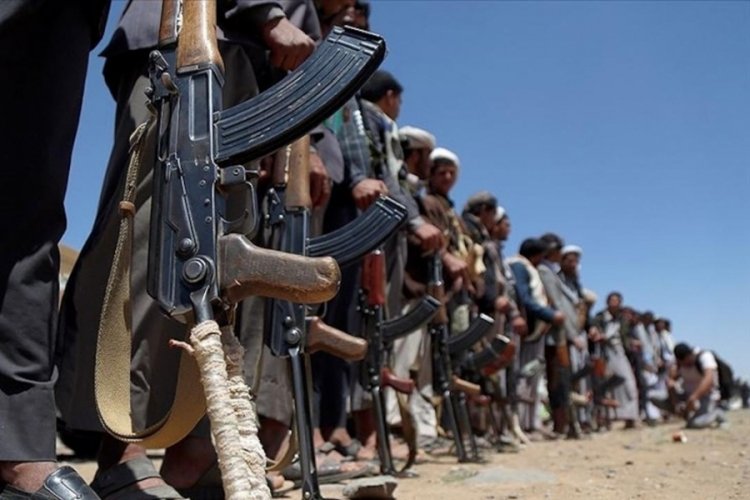 Husiler: ABD ve İngiltere'nin Yemen'e d&uuml;zenlediği saldırılarda 5 mensubumuz &ouml;ld&uuml;