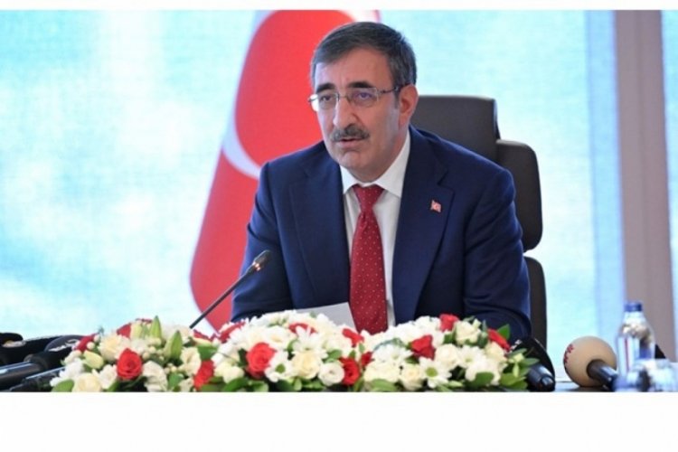 Cumhurbaşkanı Yardımcısı Yılmaz: Emeklileri enflasyona ezdirmeme prensibimizden uzaklaşmış değiliz