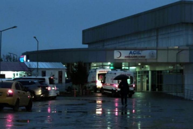 Bing&ouml;l'de doğalgaz zehirlenmesi! 16 kişi, hastaneye kaldırıldı