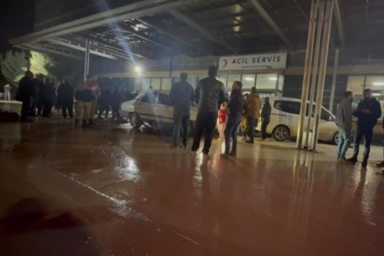 Şanlıurfa'da yeğeninin d&uuml;ğ&uuml;n&uuml;n&uuml; bastı, etrafa ateş a&ccedil;tı!