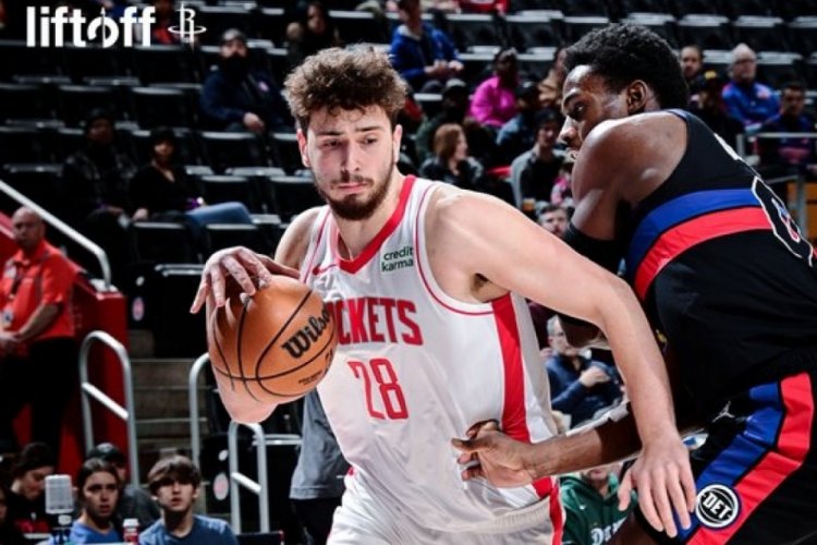 Alperen Şeng&uuml;n 29 sayı attı, Houston Rockets kazandı