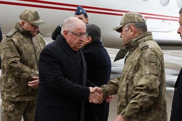 Bakan G&uuml;ler ve komutanlar Şırnak'a gitti
