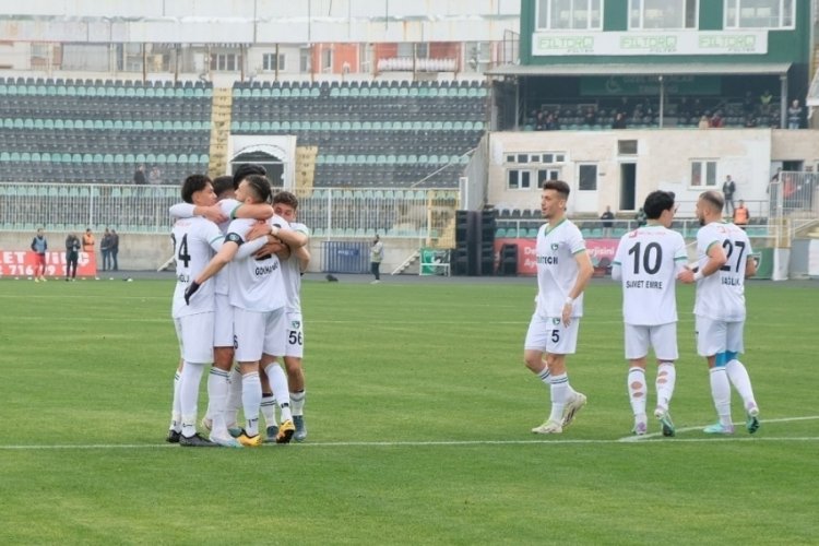Denizlispor'dan transfer yasağı a&ccedil;ıklaması