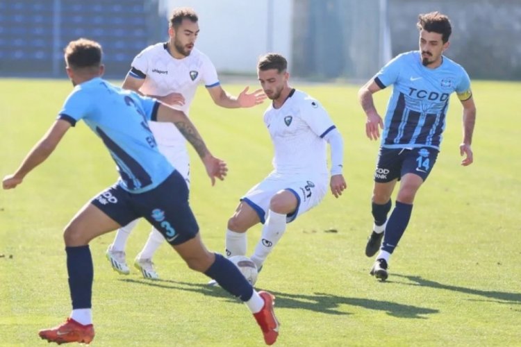 Karacabey Belediyespor evinde k&ouml;t&uuml; başladı