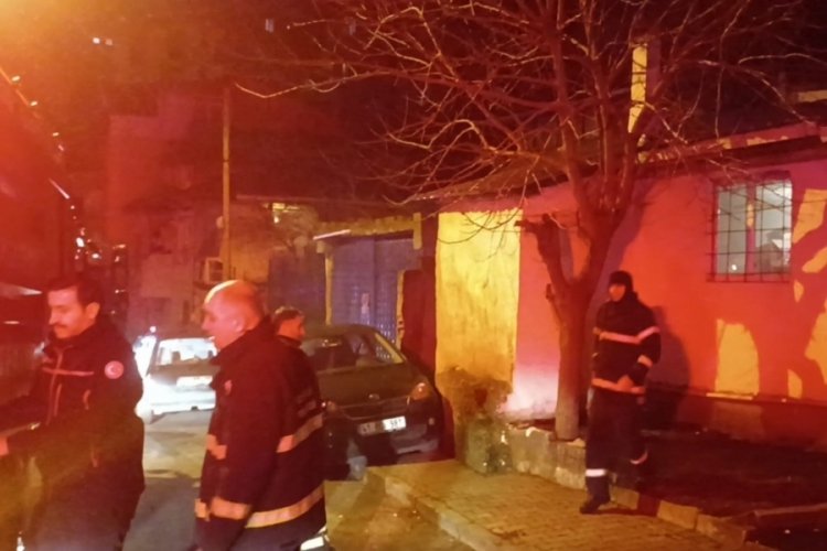 Kocaeli'nde sobadan y&uuml;kselen duman yaşlı adamı hastanelik etti