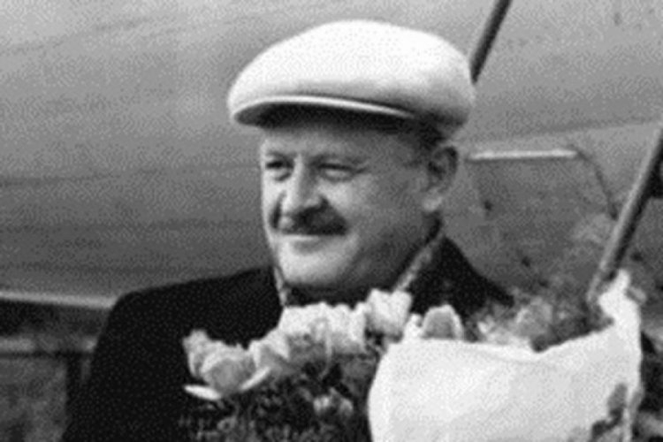 N&acirc;zım Hikmet 122. yaşında