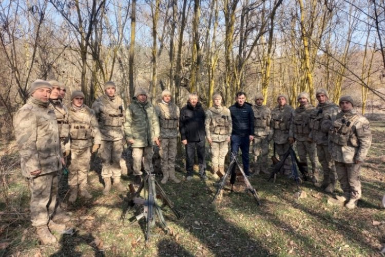 Edirne Valisi sınır hattında g&ouml;revli g&uuml;venlik g&uuml;&ccedil;lerini ziyaret etti