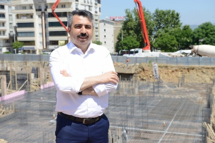 Bursa Yıldırım Mimar Sinan'da yol yarılandı