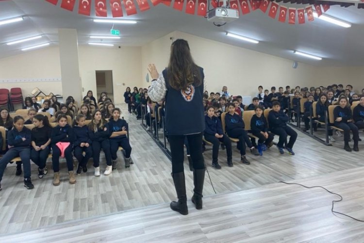 Bursa Emniyet M&uuml;d&uuml;rl&uuml;ğ&uuml;nce farkındalık eğitimi ve etkinlikleri ger&ccedil;ekleştirildi