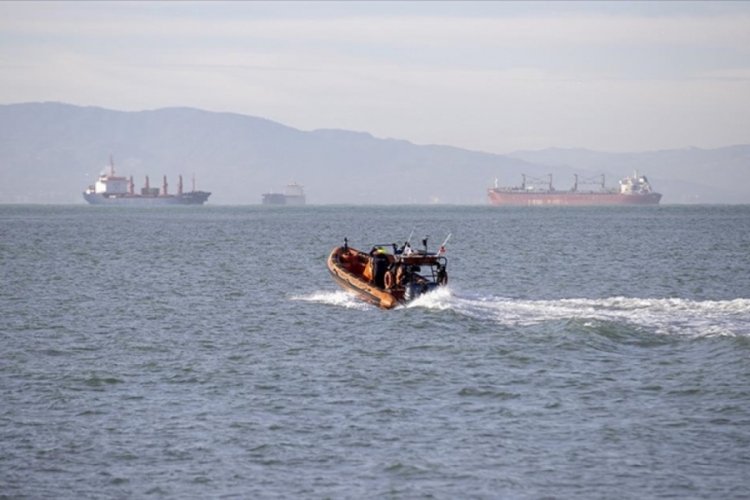Zonguldak'ta batan geminin kayıp 7 personelini arama &ccedil;alışmaları s&uuml;r&uuml;yor