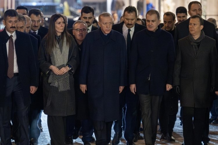 Cumhurbaşkanı Erdoğan, yeni AK Parti Konferans Salonu'nda incelemelerde bulundu