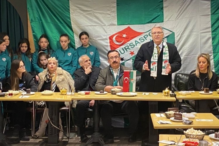 İneg&ouml;l'de "Raşit Başkan Bursaspor Şampiyon" sesleri&nbsp;