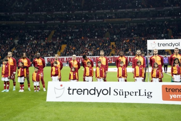 Galatasaray son 8 ma&ccedil;ını kaybetmedi
