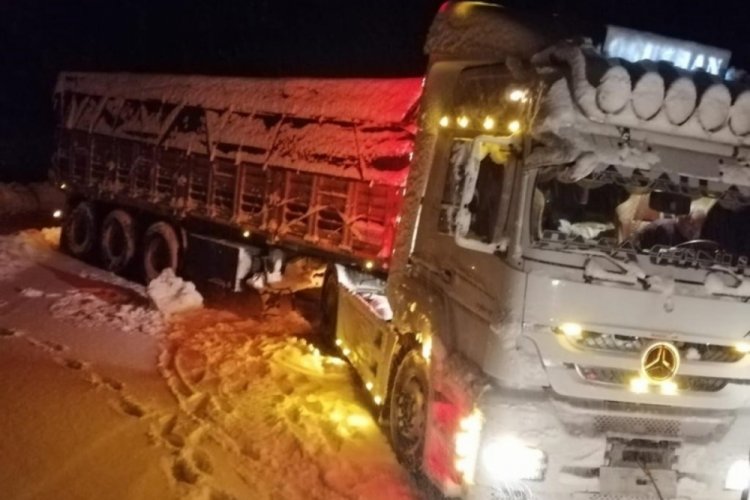 Antalya - Konya karayolunda ulaşıma kar engeli